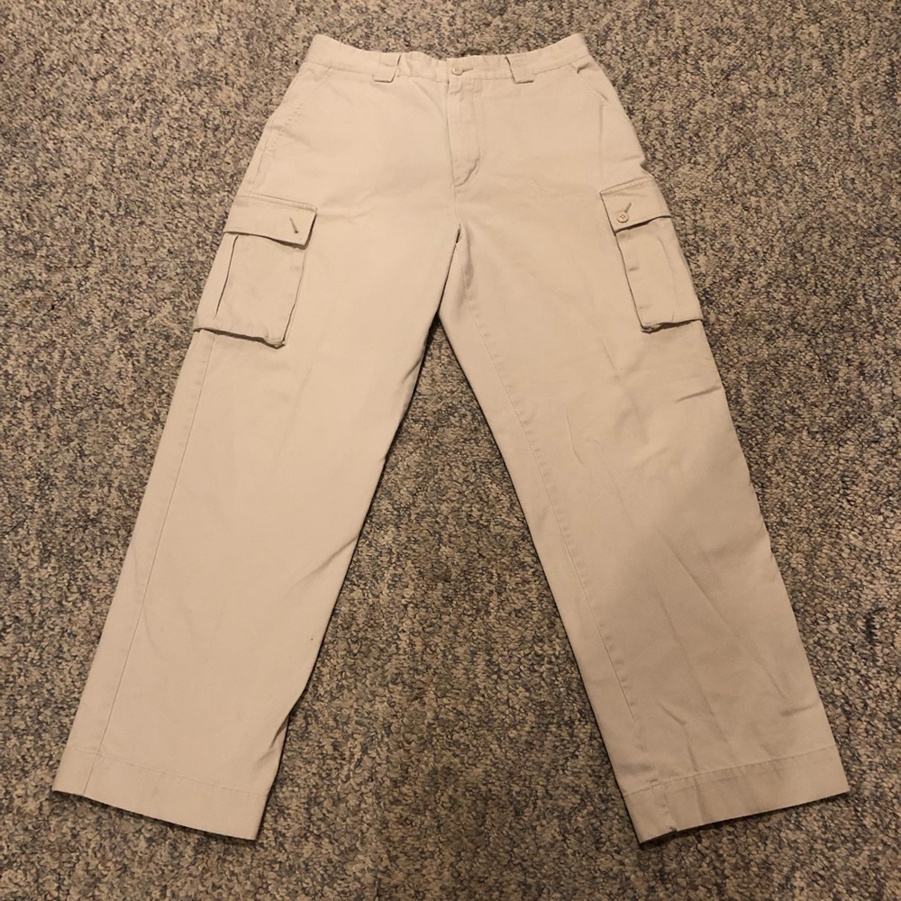 Stylish Van Heusen cargo pants.